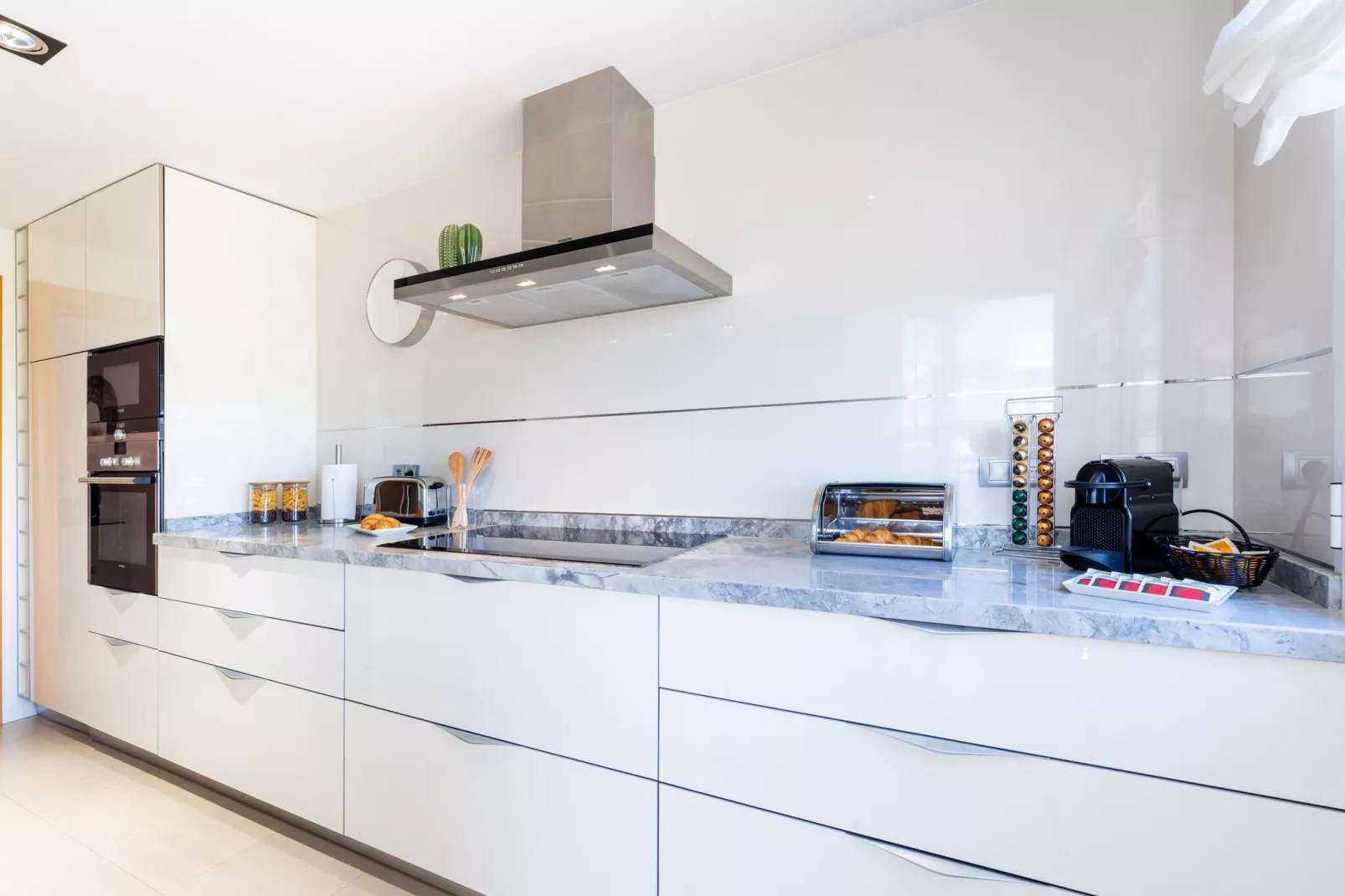 La Zenaida II-Kitchen