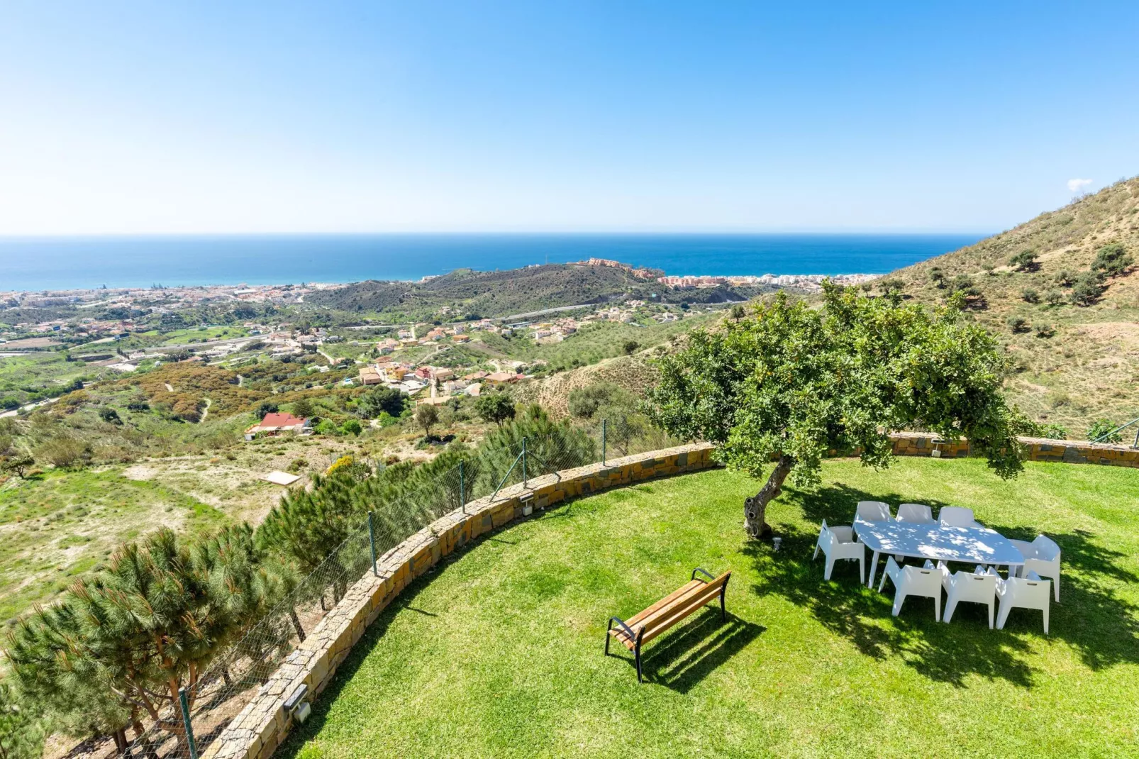 La Zenaida II-View summer