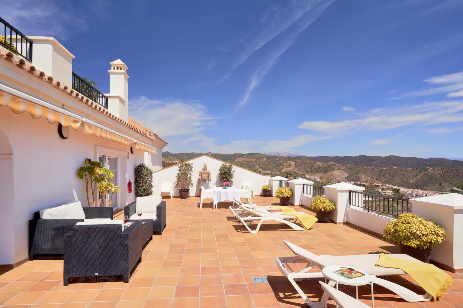 La Zanaida III-Terrace balcony