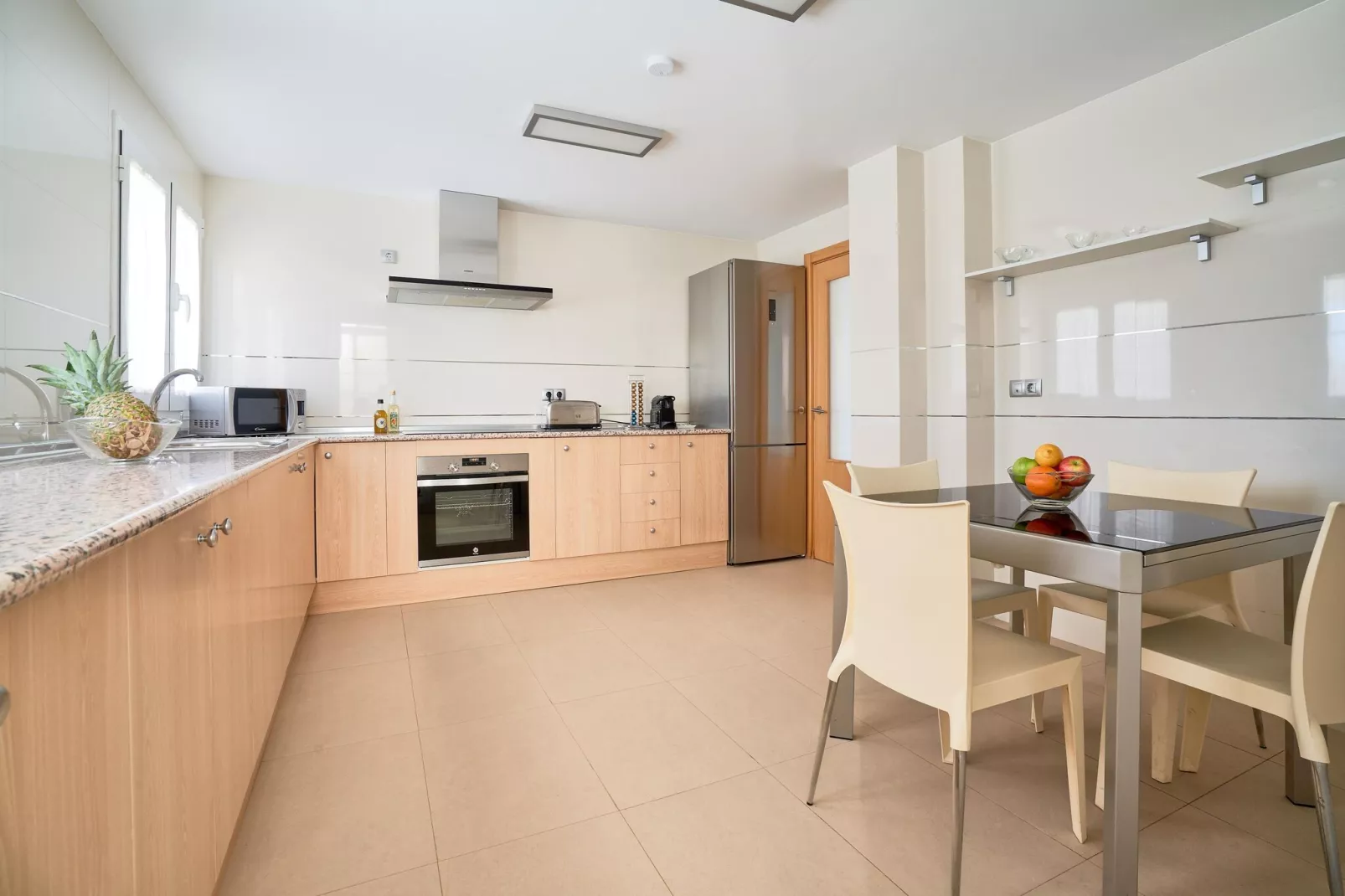 La Zanaida III-Kitchen