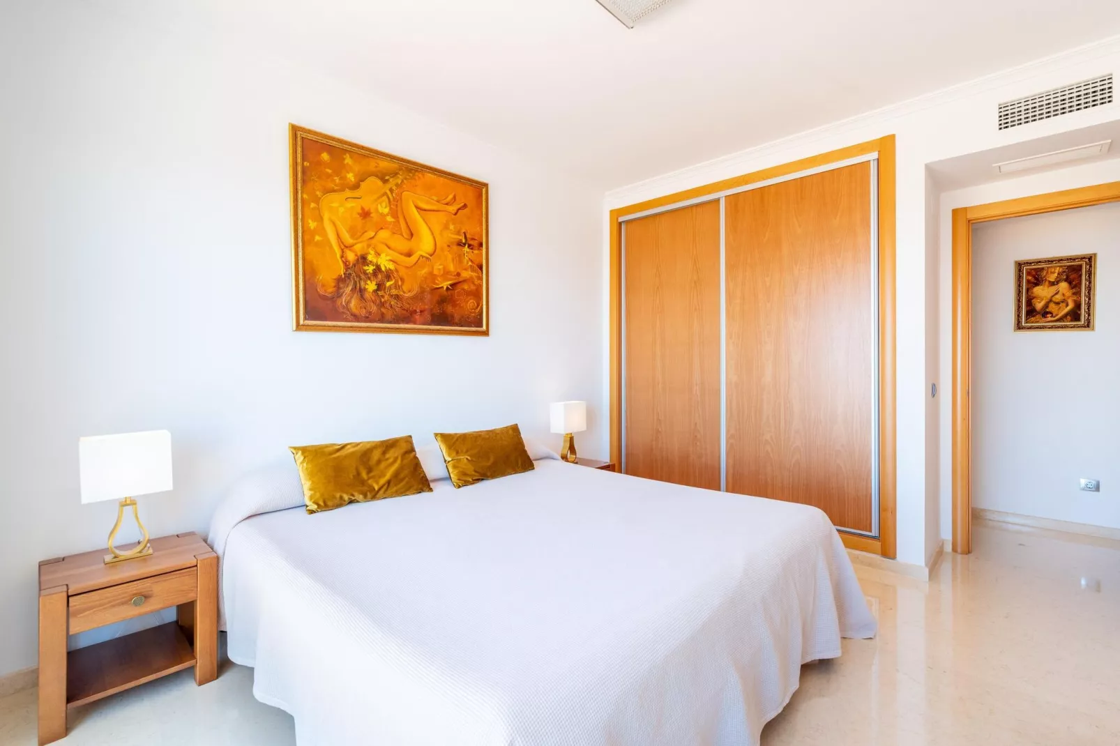 La Zanaida III-Bedroom