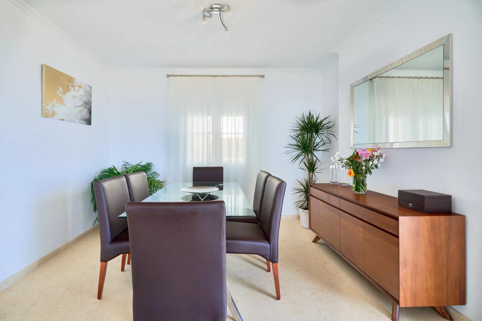 La Zanaida III-Living room