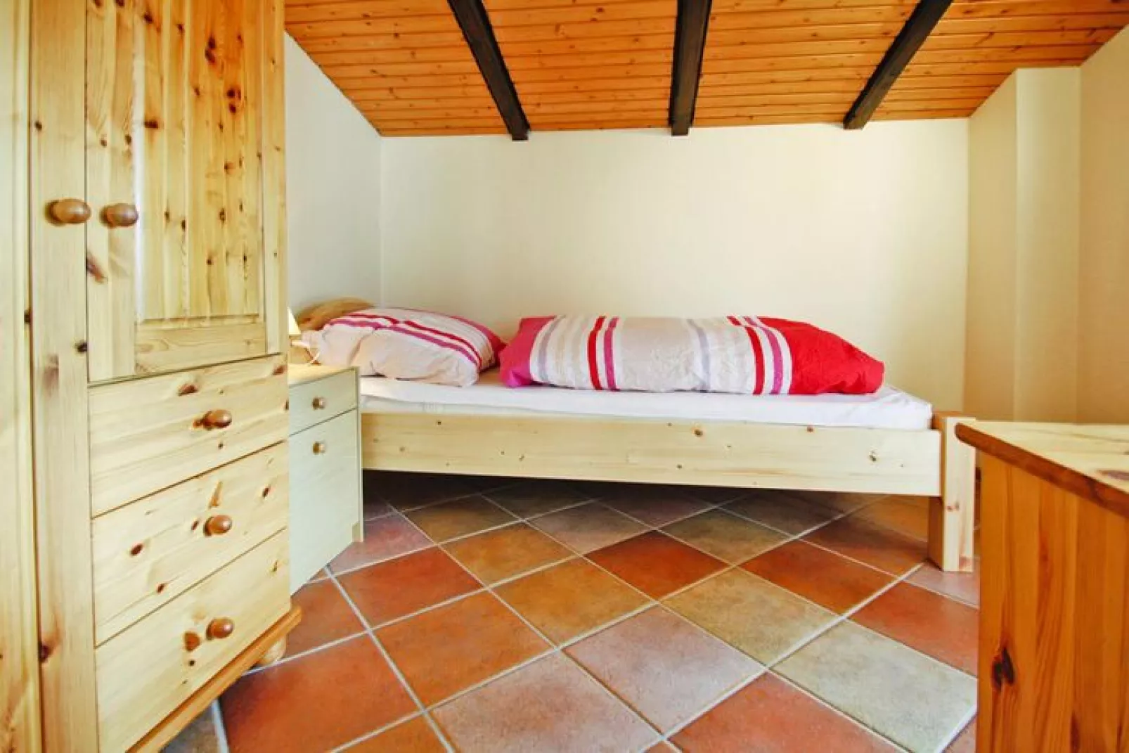 Jagdkopf 1 OG-Bedroom