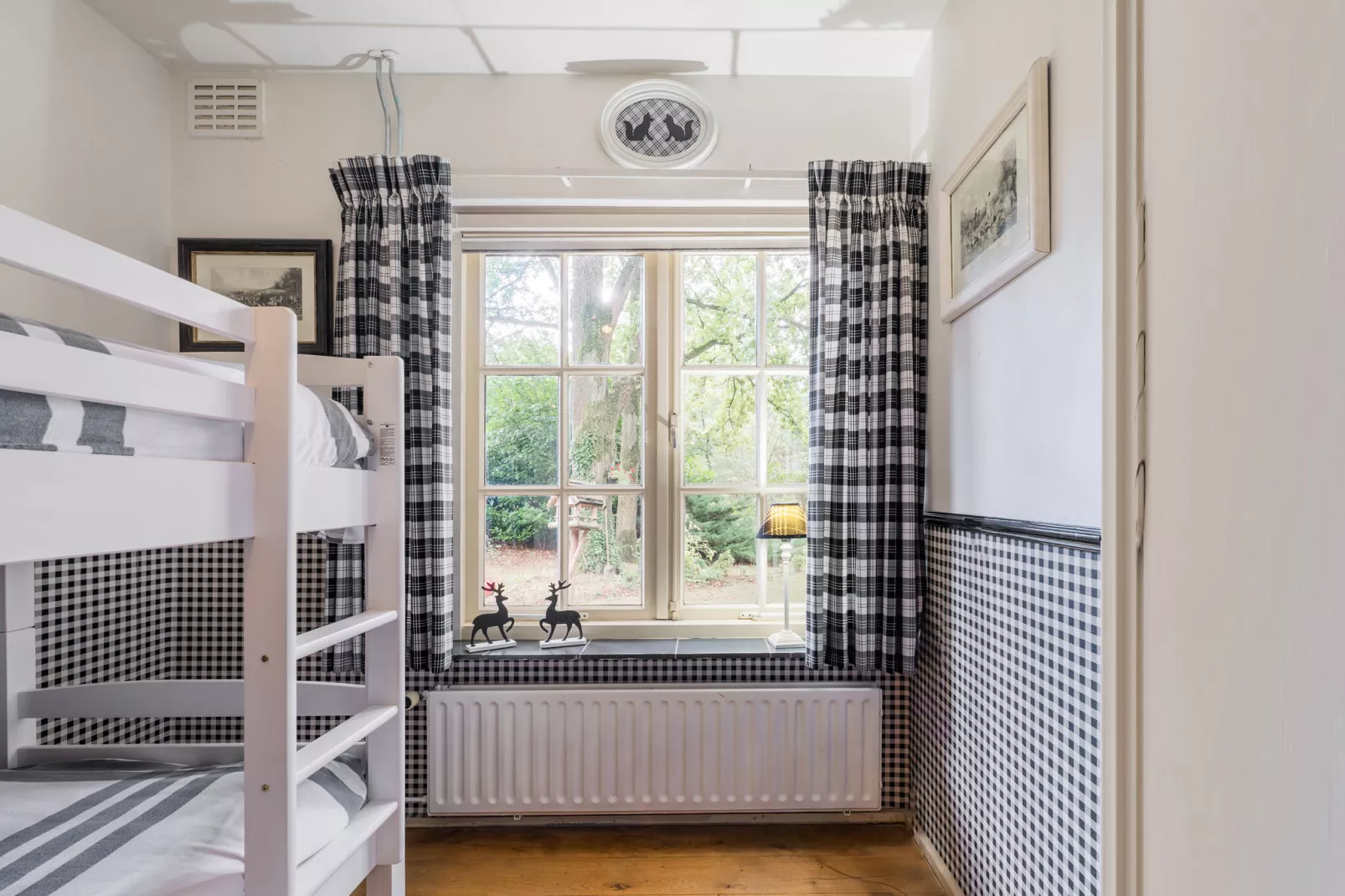 McGhil-Bedroom