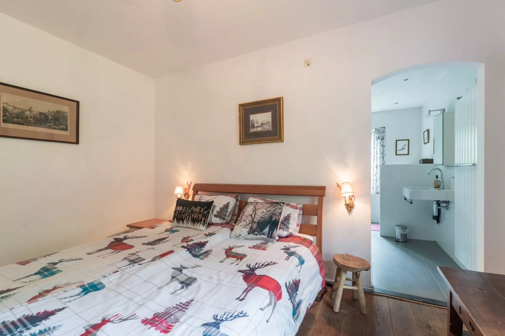 McGhil-Bedroom