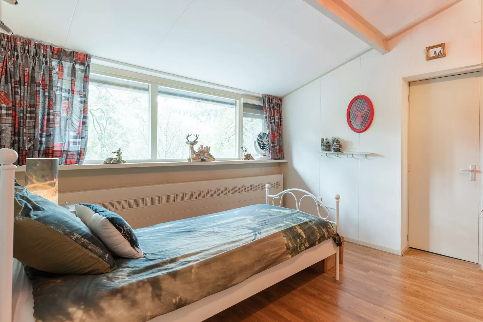 McGhil-Bedroom