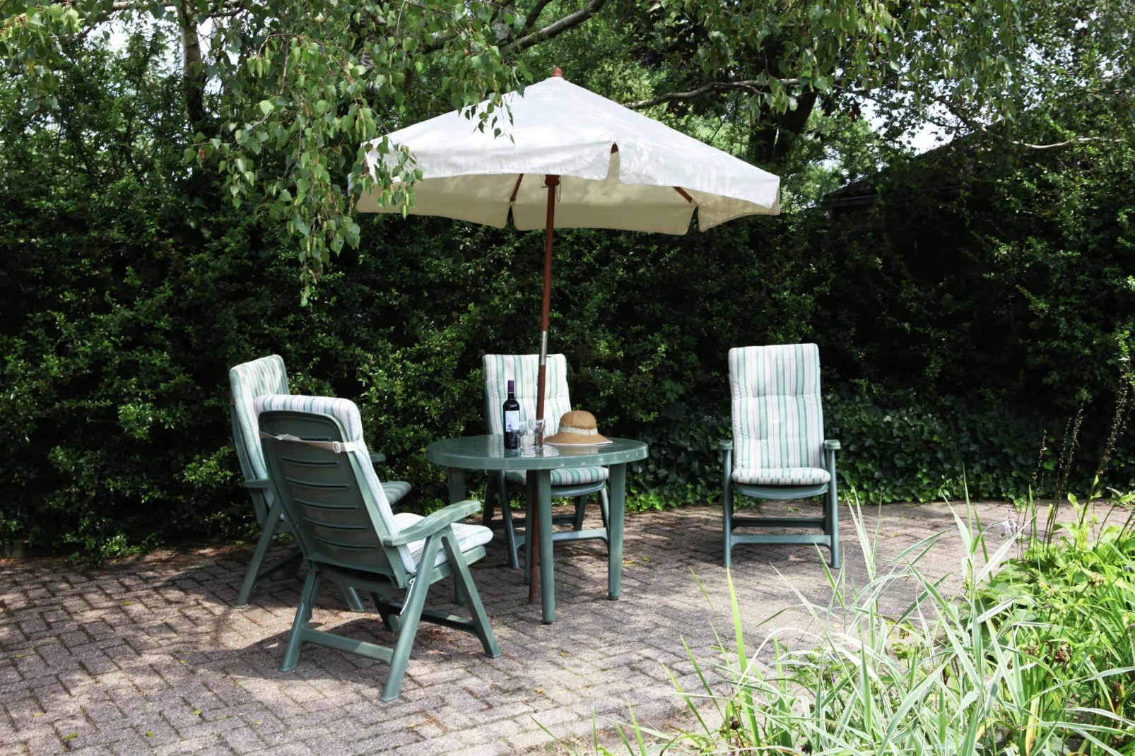 De Maaijen-Gardens summer