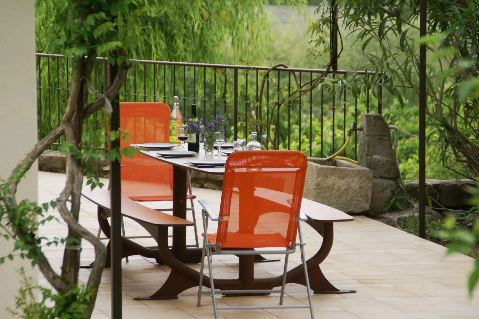 Villa - Les Vans 5pers-Terrace balcony
