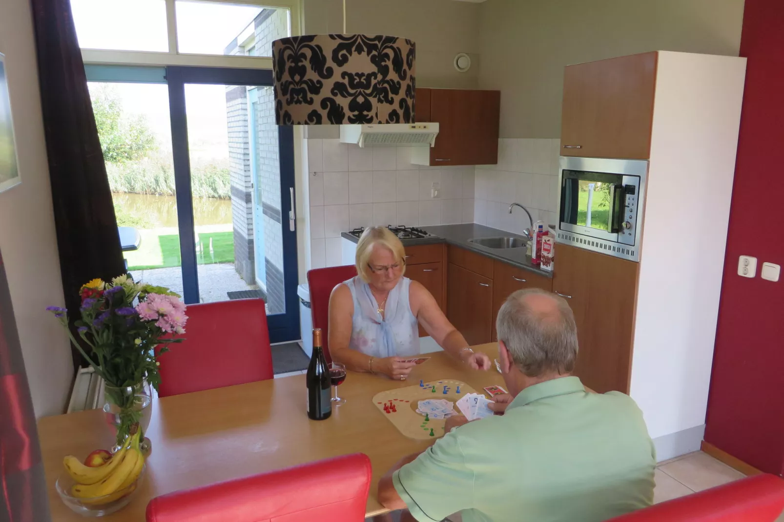 Villavakantiepark IJsselhof 2-Dining room