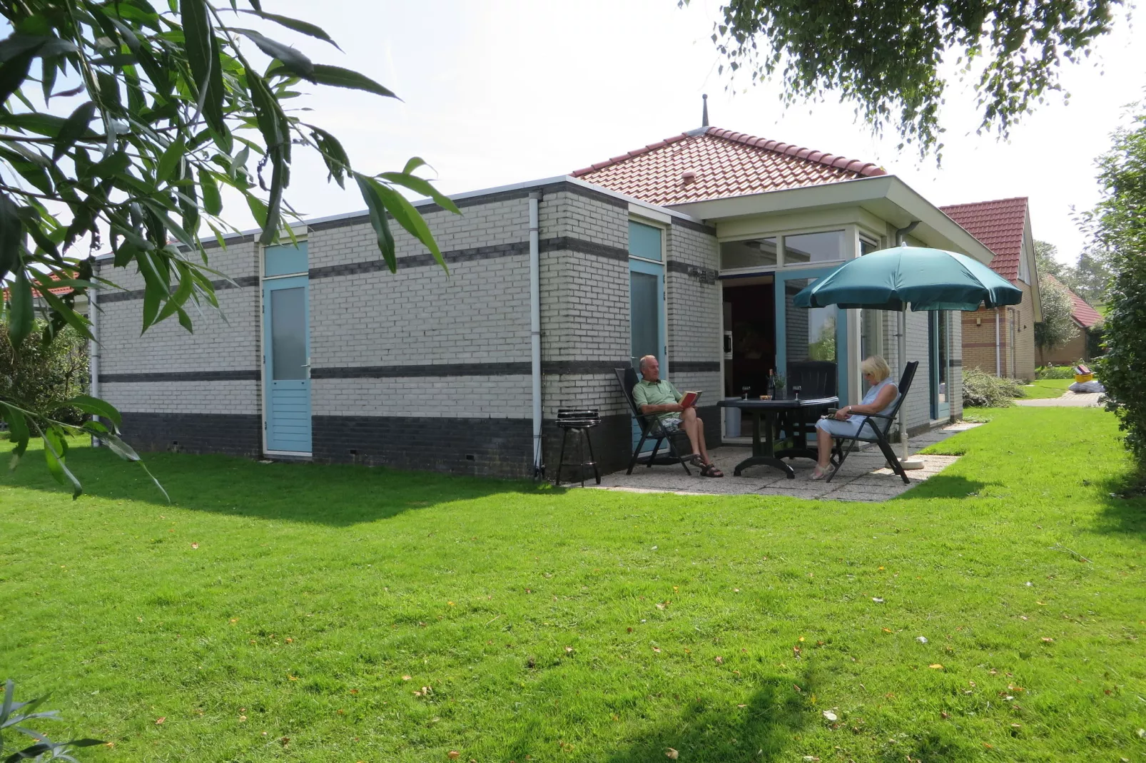 Villavakantiepark IJsselhof 2-Gardens summer