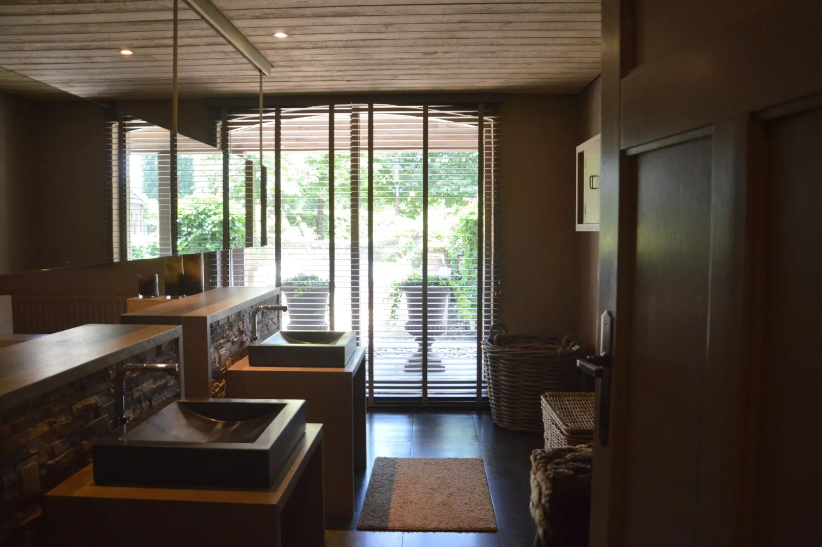 La Grande Maison Douce-Bathroom