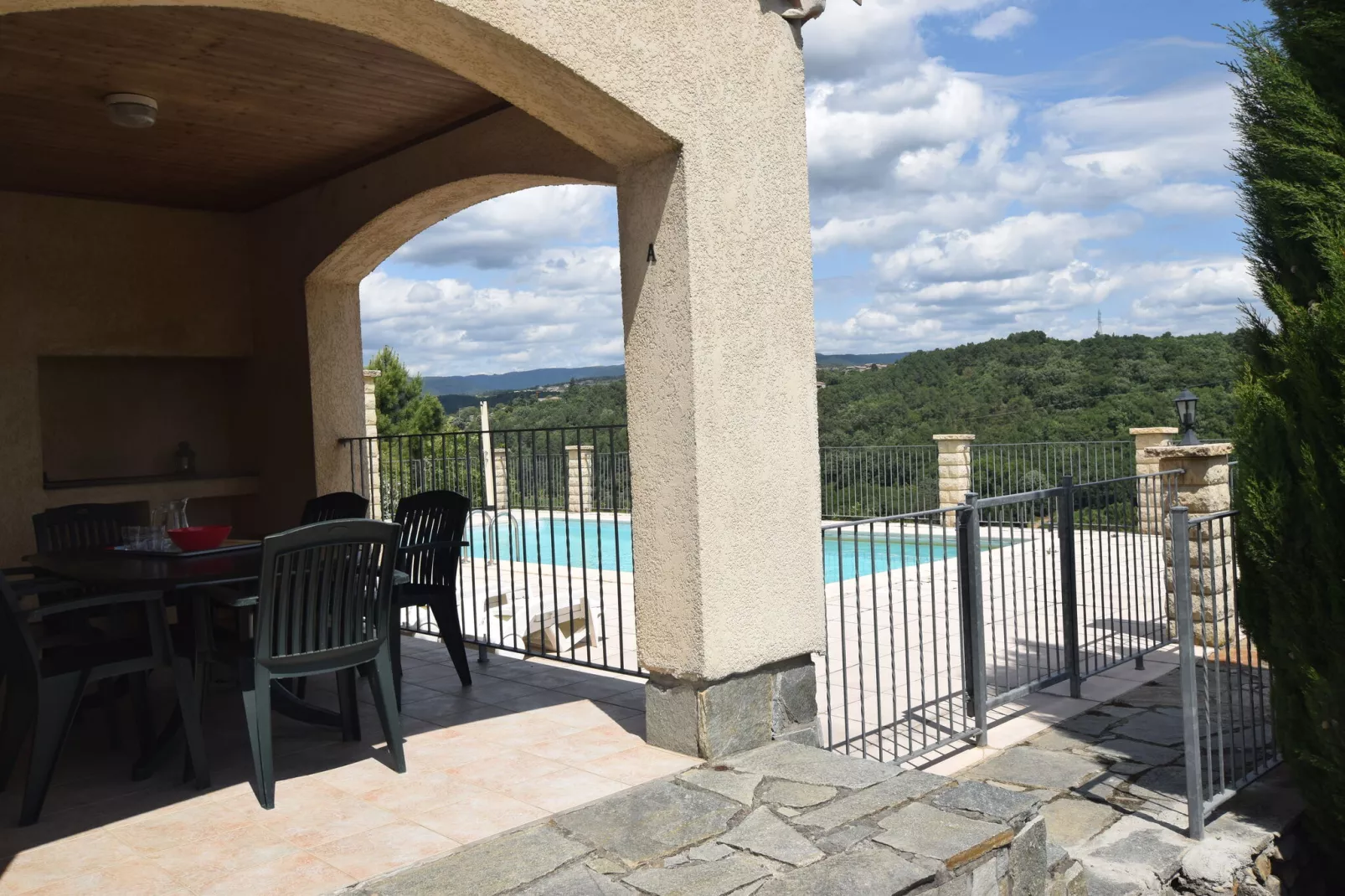 Villa Chassagnes-Terrace balcony