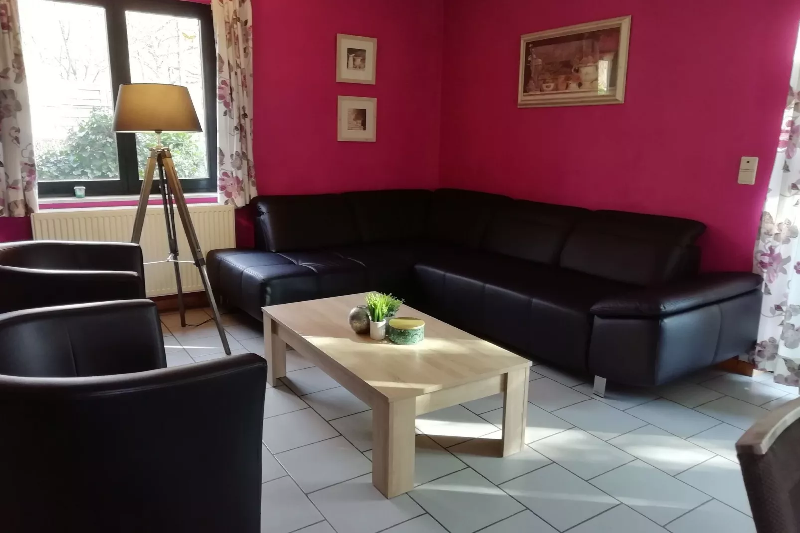 La Charmille-Living room