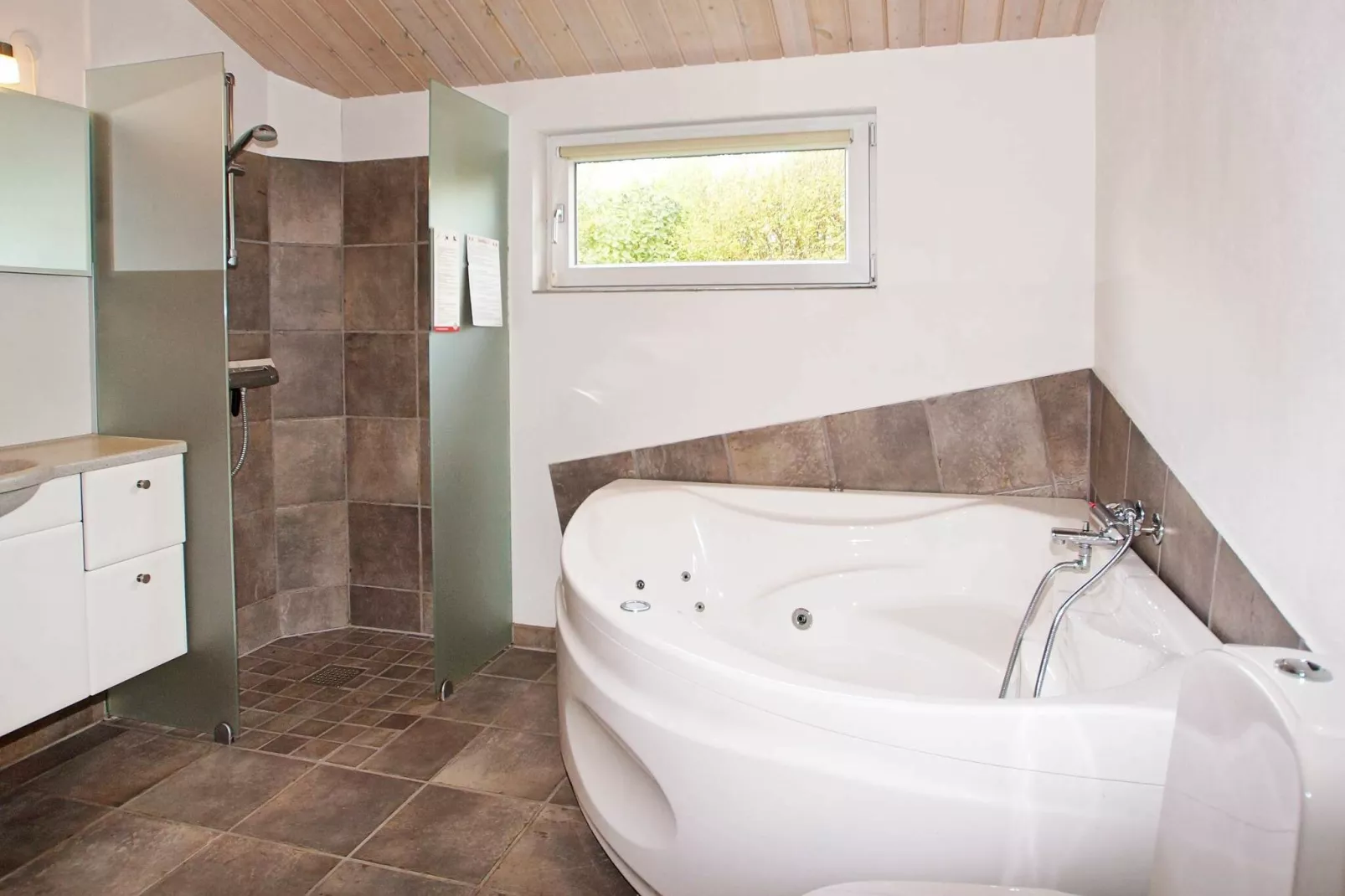 6 person holiday home in Tarm