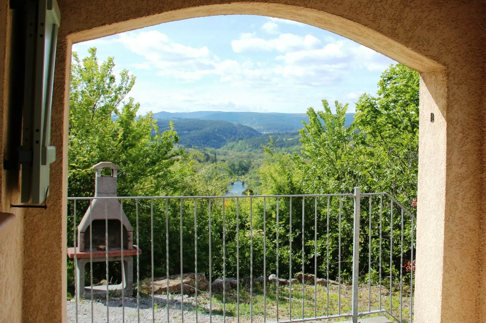 Villa Chassagnes-View summer