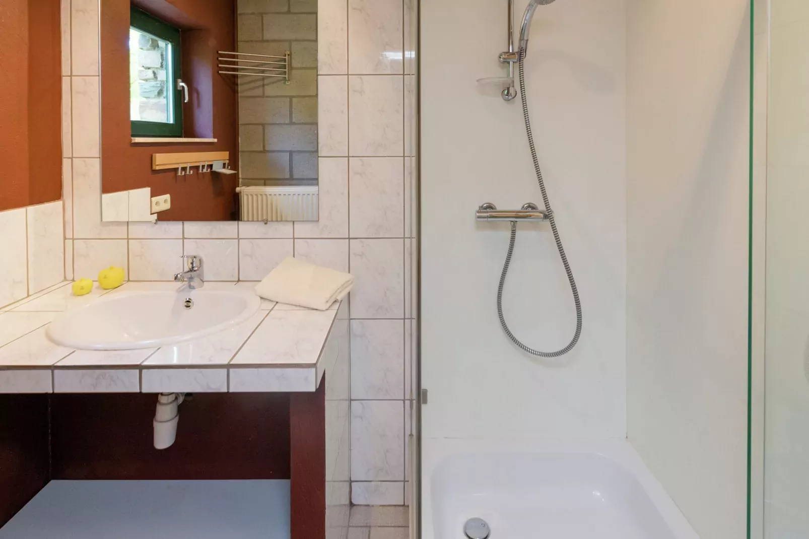 La Charmille-Bathroom