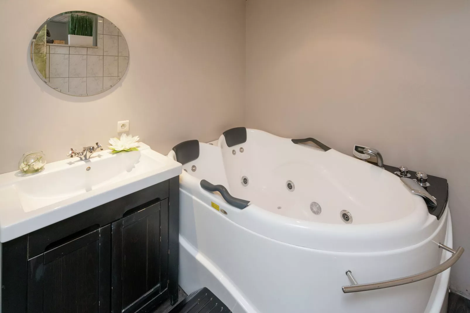La Charmille-Bathroom