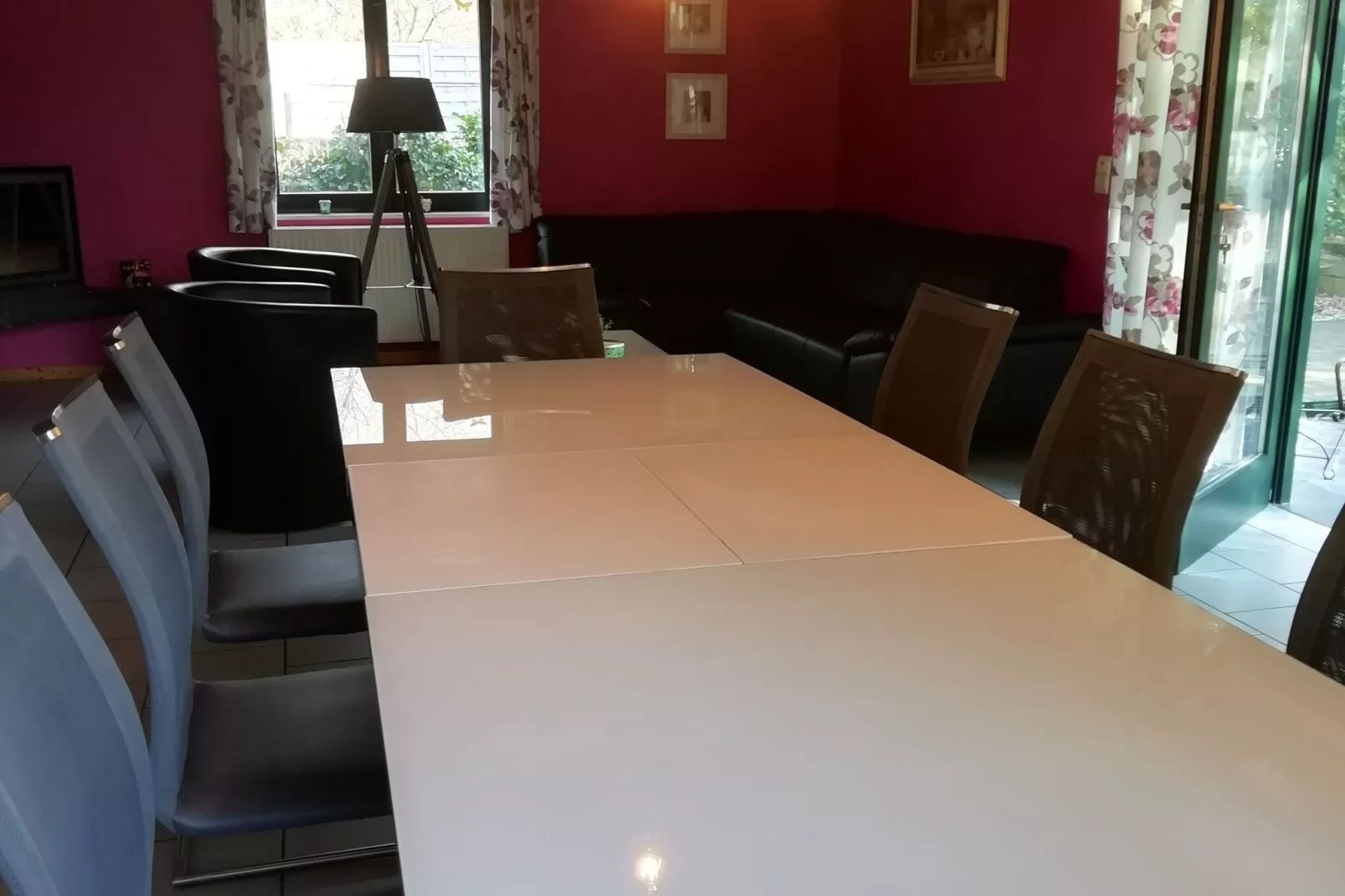 La Charmille-Dining room
