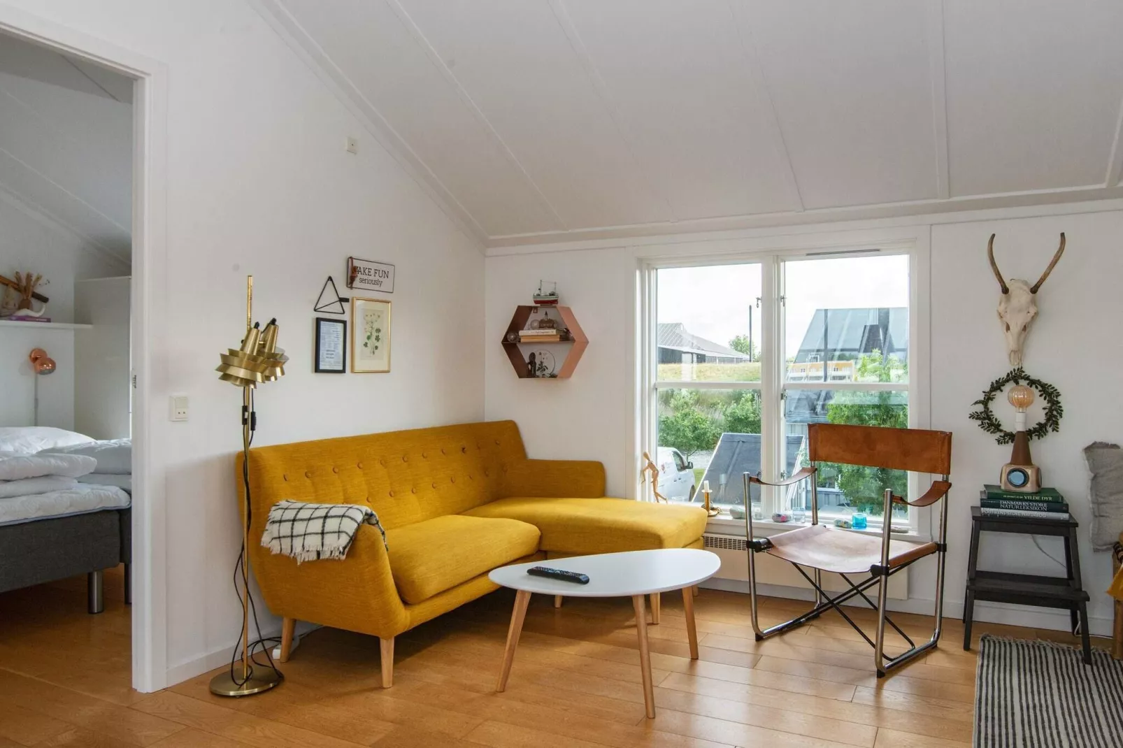 3 vær.,1.+ 2. etage, hems-Indoor