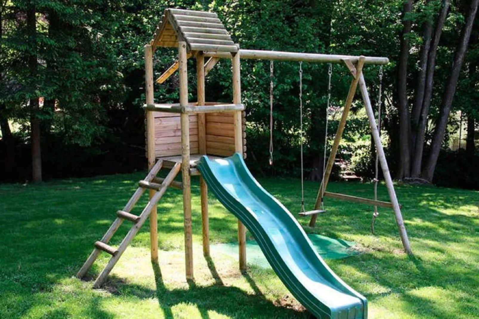 Le Petit Ruisseau - Garten Sommer