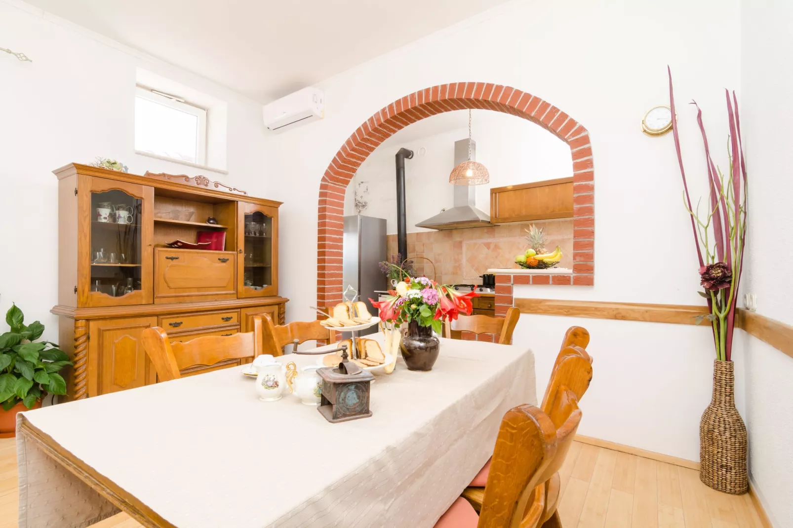 Villa Vino Veccios-Dining room