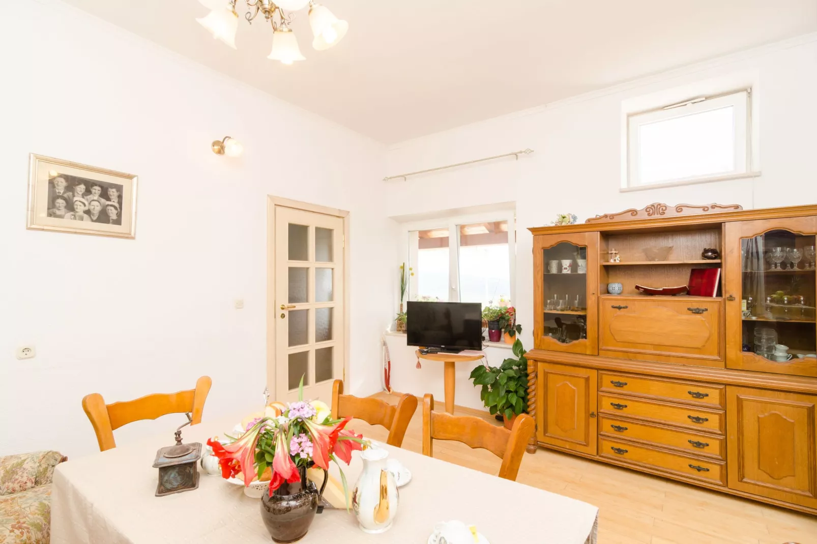 Villa Vino Veccios-Dining room