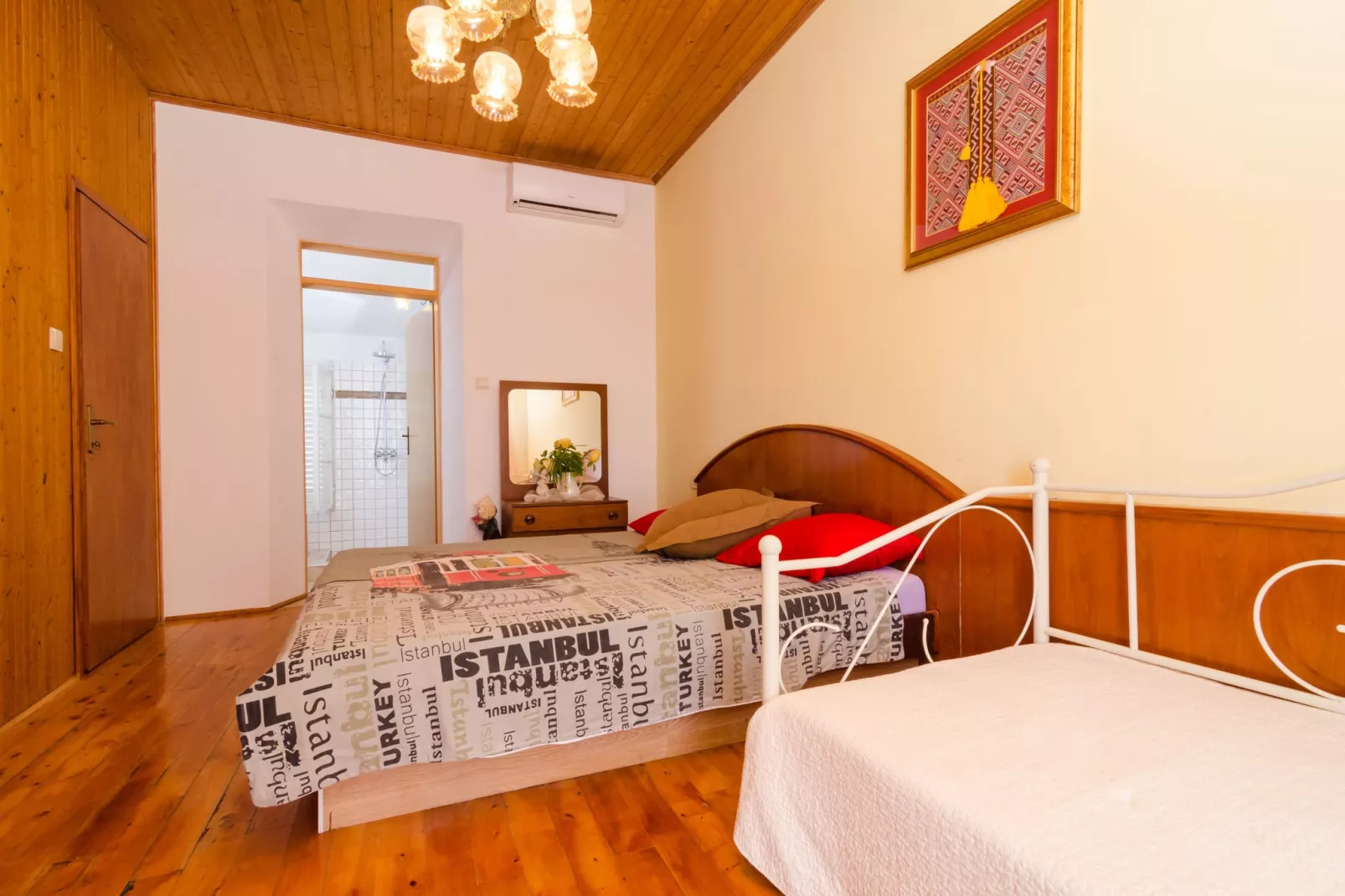 Villa Vino Veccios-Bedroom
