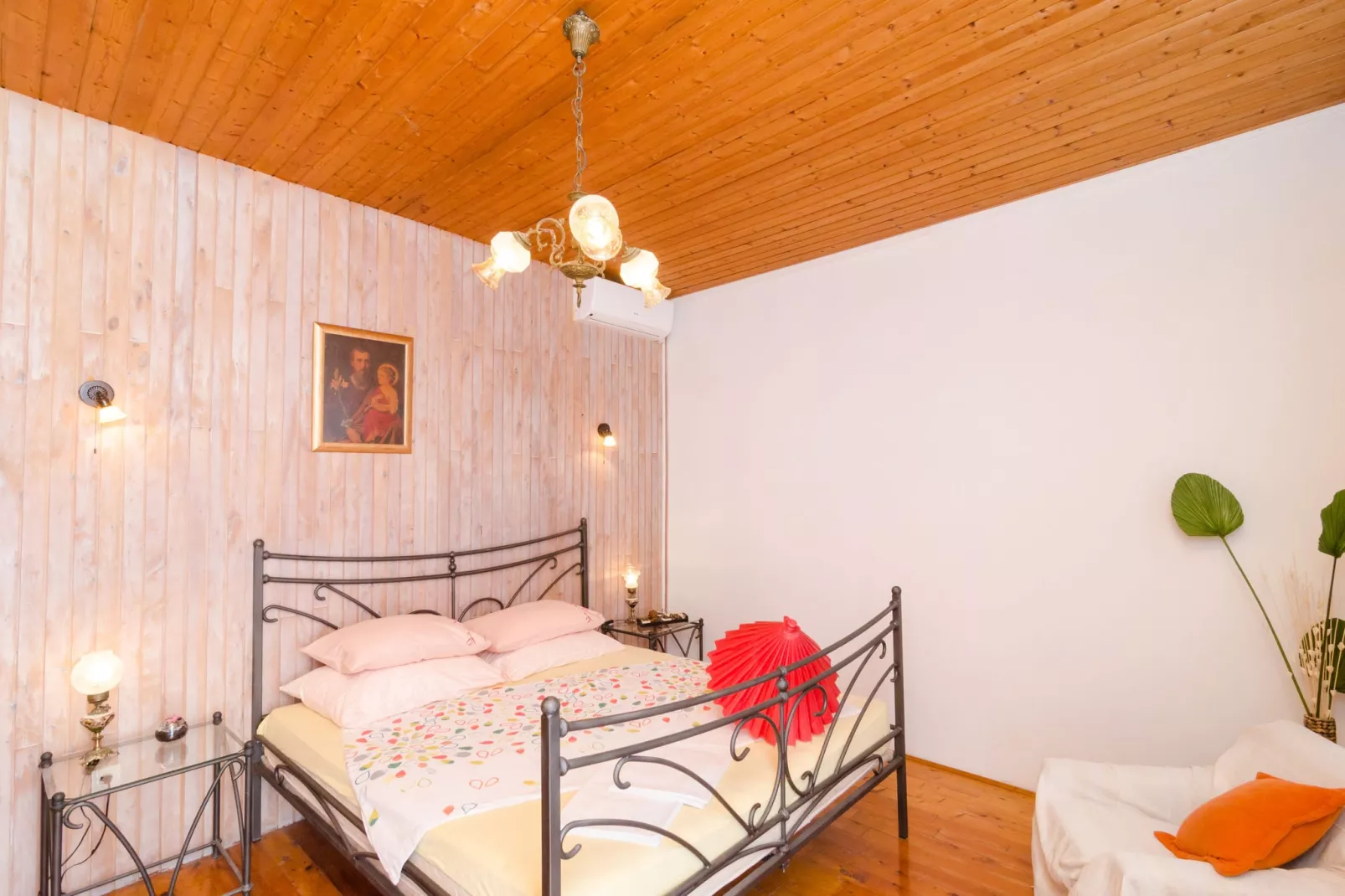 Villa Vino Veccios-Bedroom