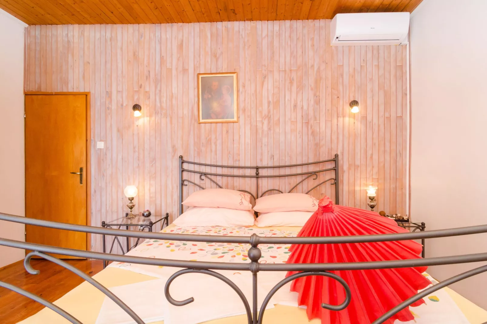 Villa Vino Veccios-Bedroom