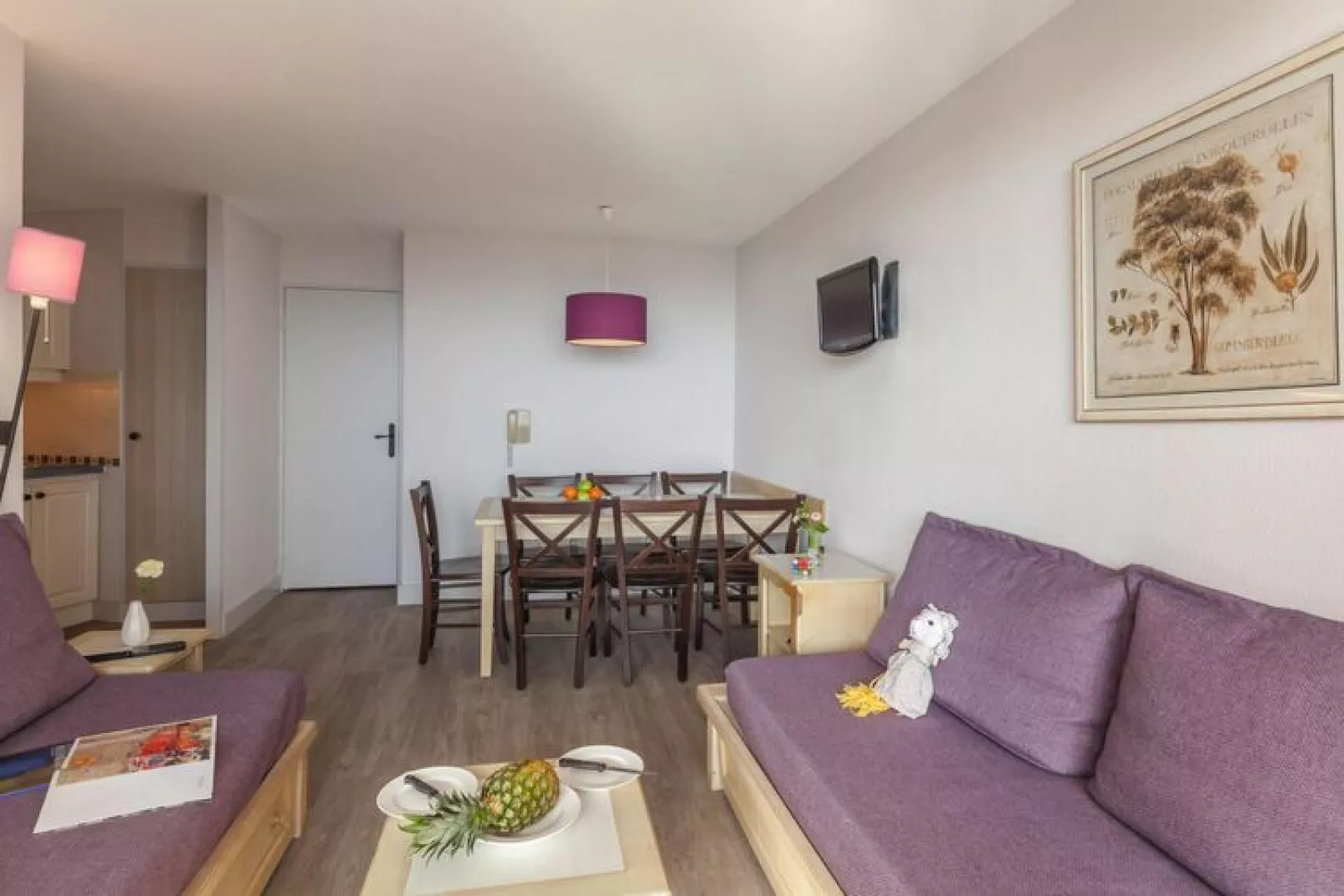 Residence La Pinède, Hyères-A5 Standard - Apt. 5 p. - 1 bedroom-Living room