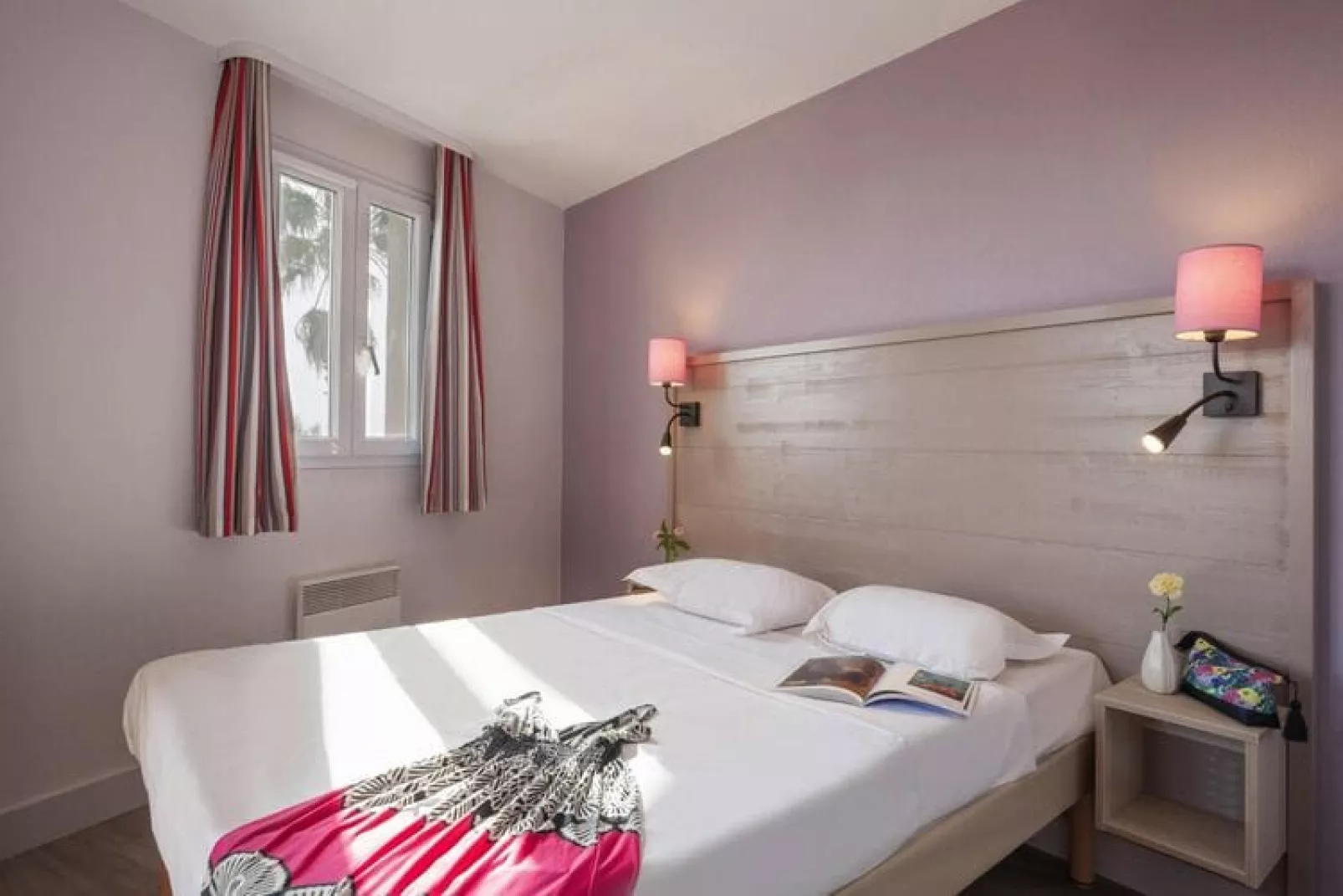 Residence La Pinède, Hyères-A5 Standard - Apt. 5 p. - 1 bedroom-Bedroom