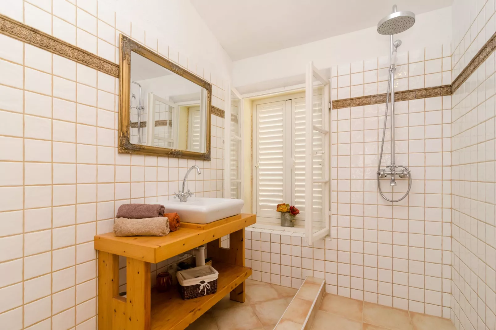 Villa Vino Veccios-Bathroom