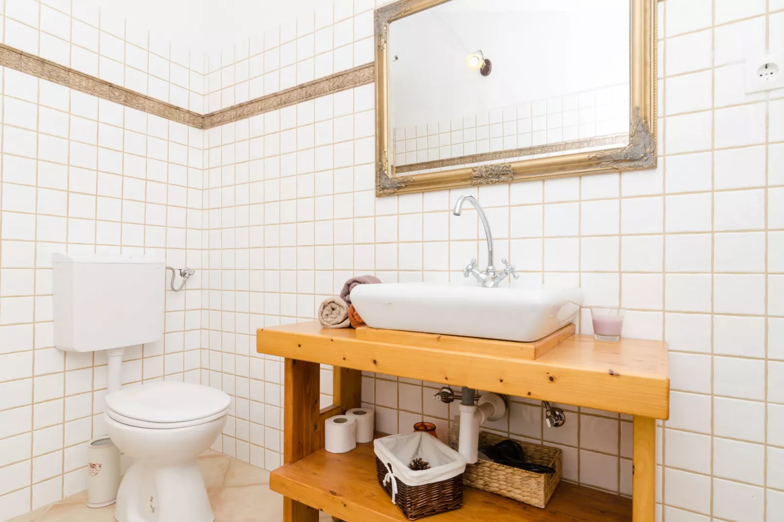 Villa Vino Veccios-Bathroom