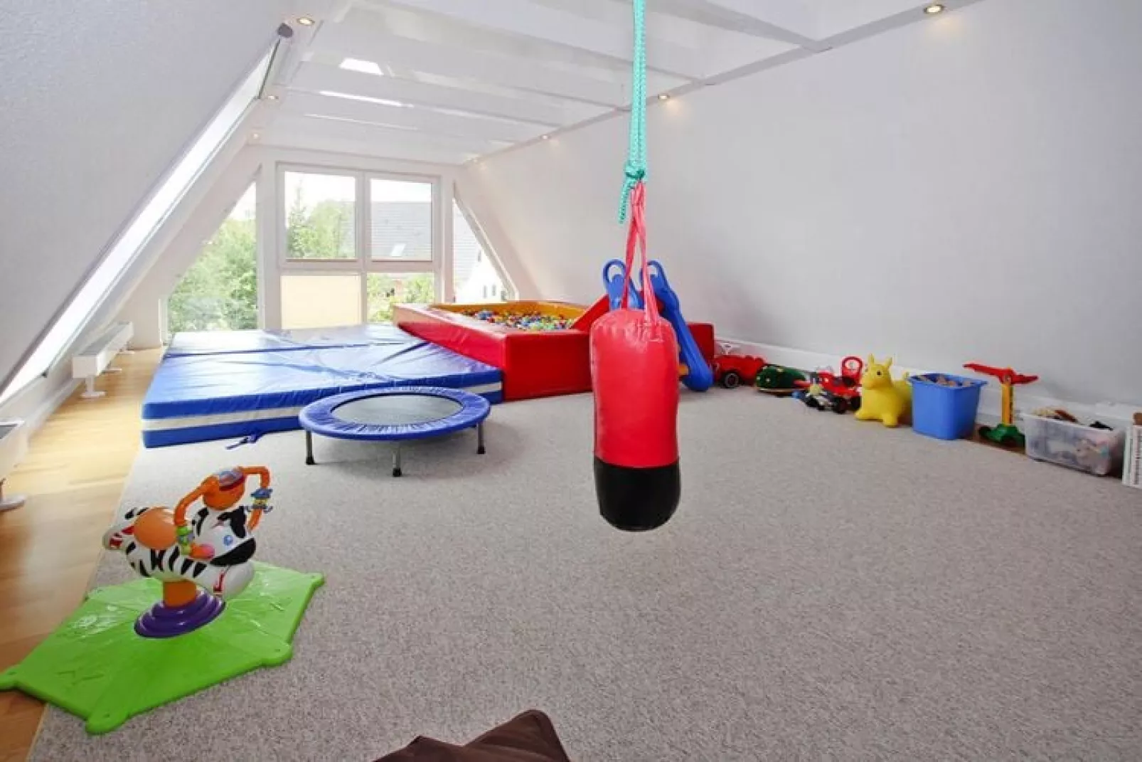 Teichrose 108 qm 9 Personen-Park facilities