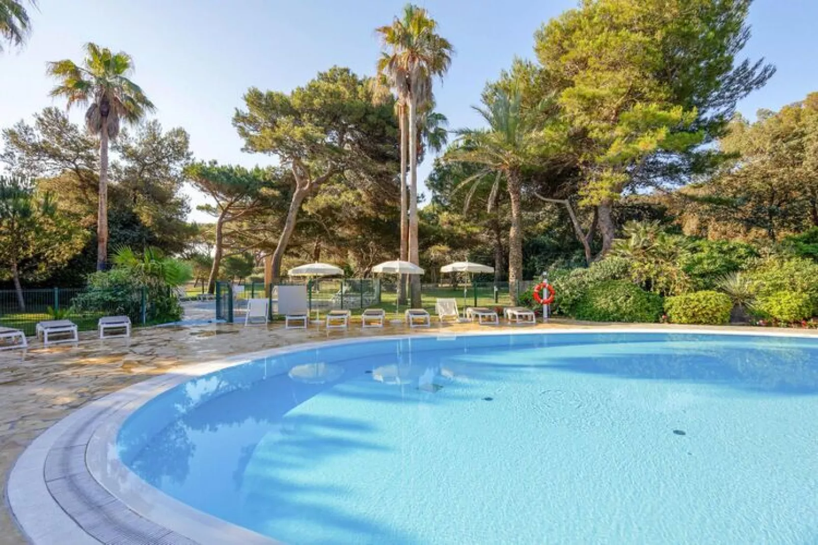 Residence La Pinède, Hyères-A7 Standard - Apt. 7 p. - 1 bedroom + 1 sleeping alcove-Park facilities
