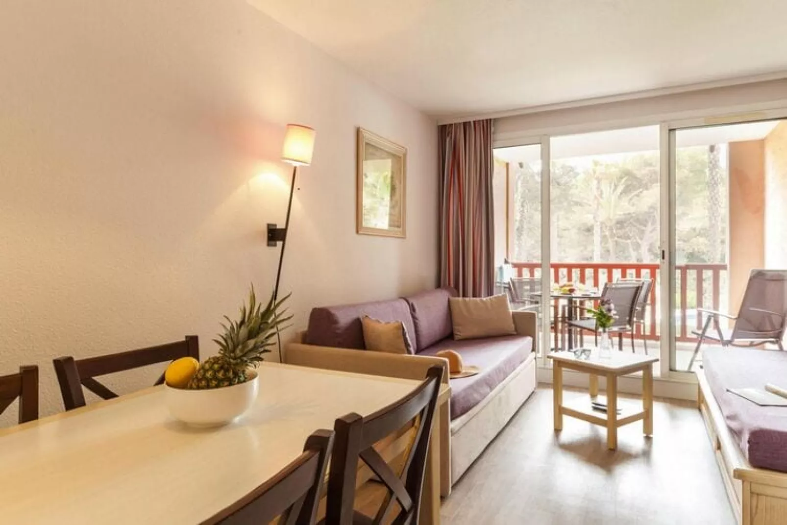 Residence La Pinède, Hyères-A7 Standard - Apt. 7 p. - 1 bedroom + 1 sleeping alcove-Living room