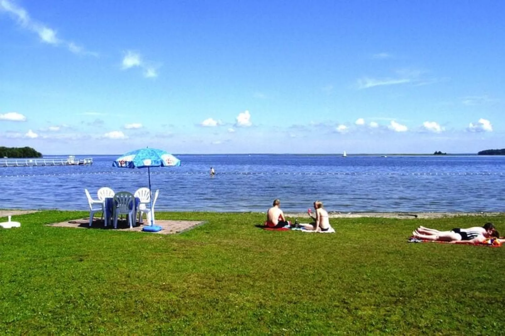 Ferienhaus in Röbel an der Müritz-Water view