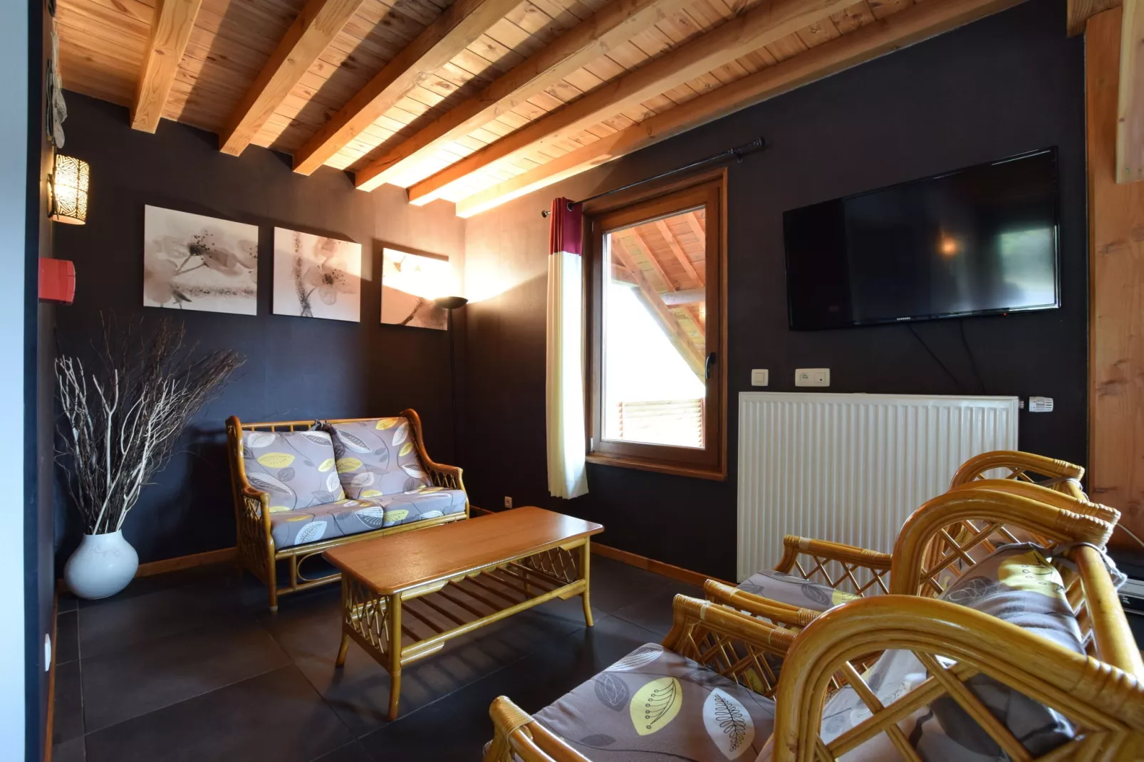 Le Saint Thibaut-Living room