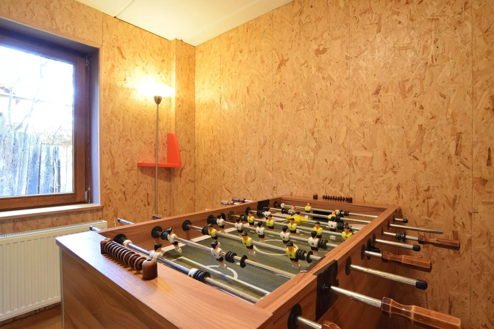 Le Saint Thibaut-Recreation room
