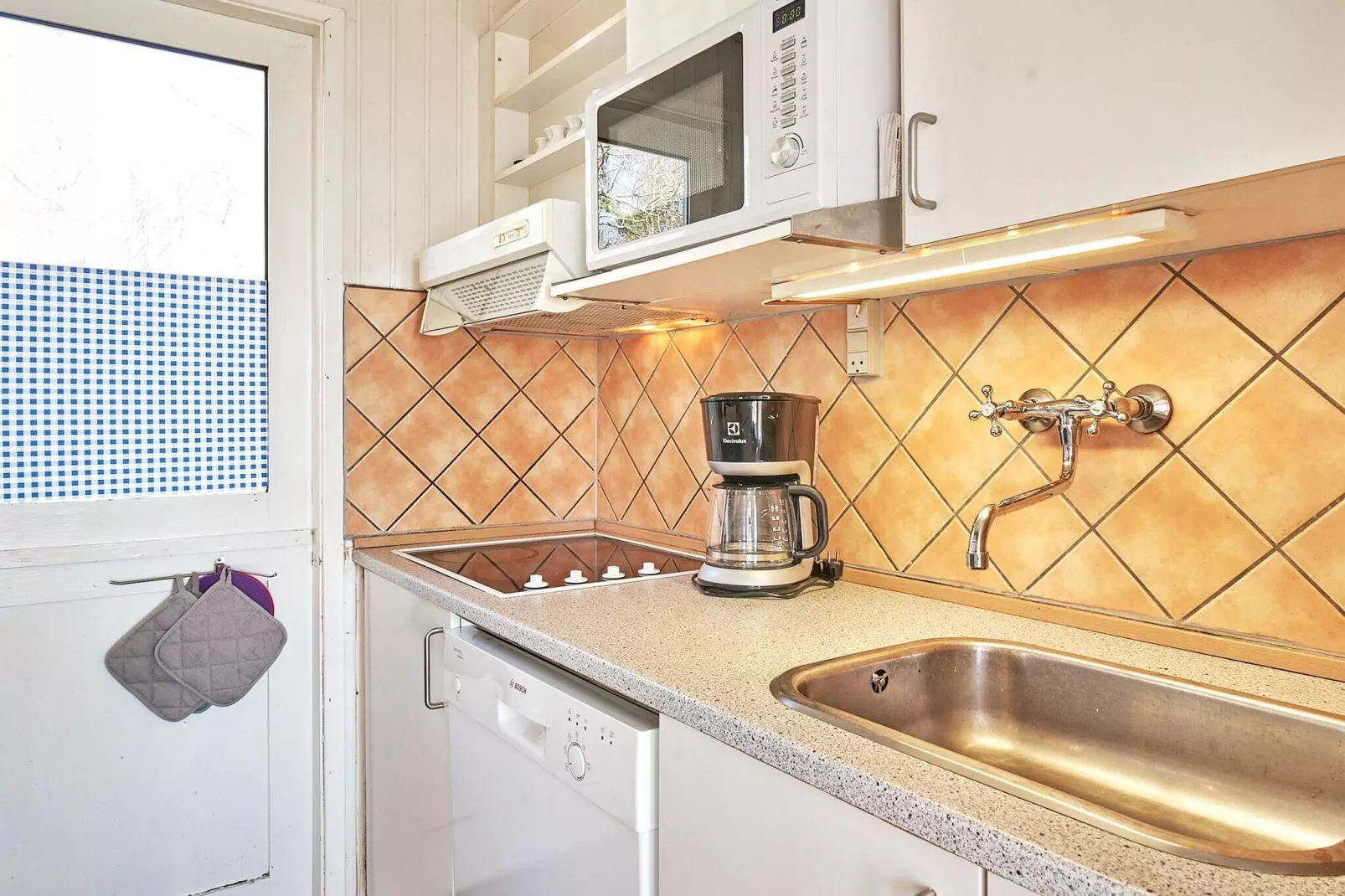 6 person holiday home in Aakirkeby-By Traum-Indoor