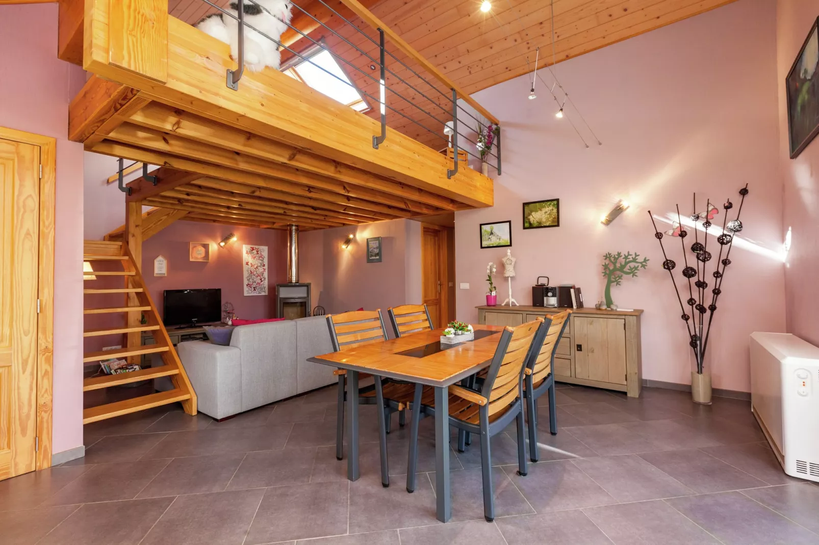 Macray La Colline aux Framboises-Dining room
