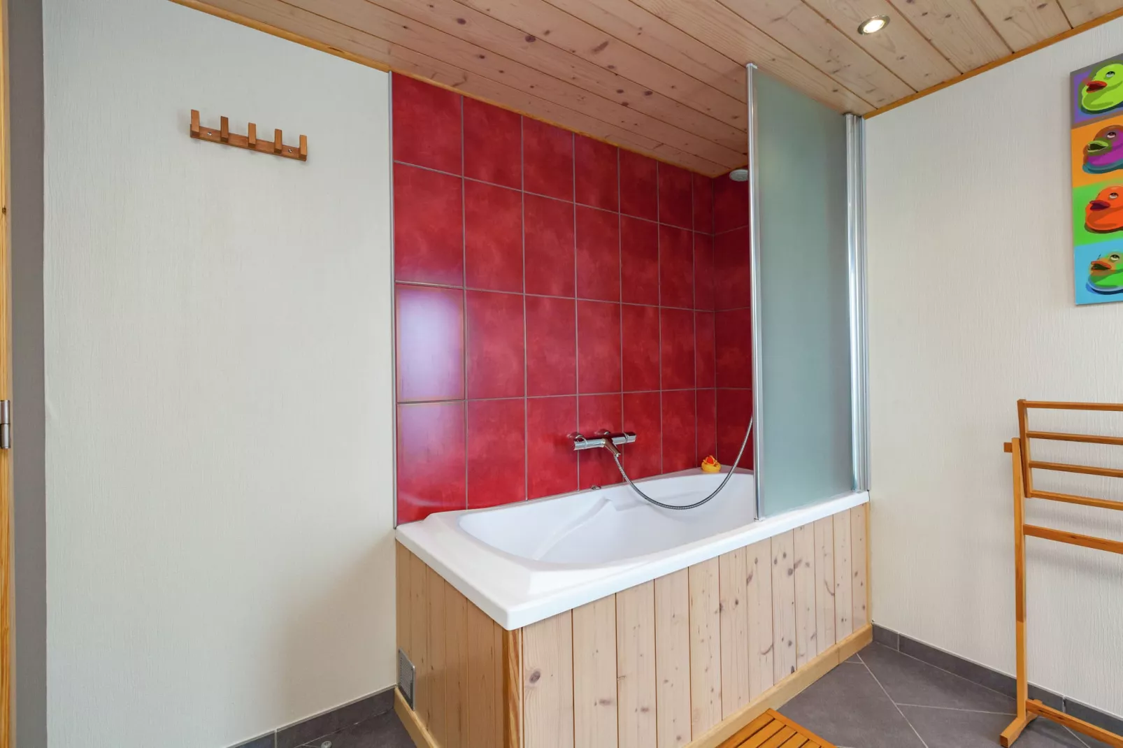 Macray La Colline aux Framboises-Bathroom