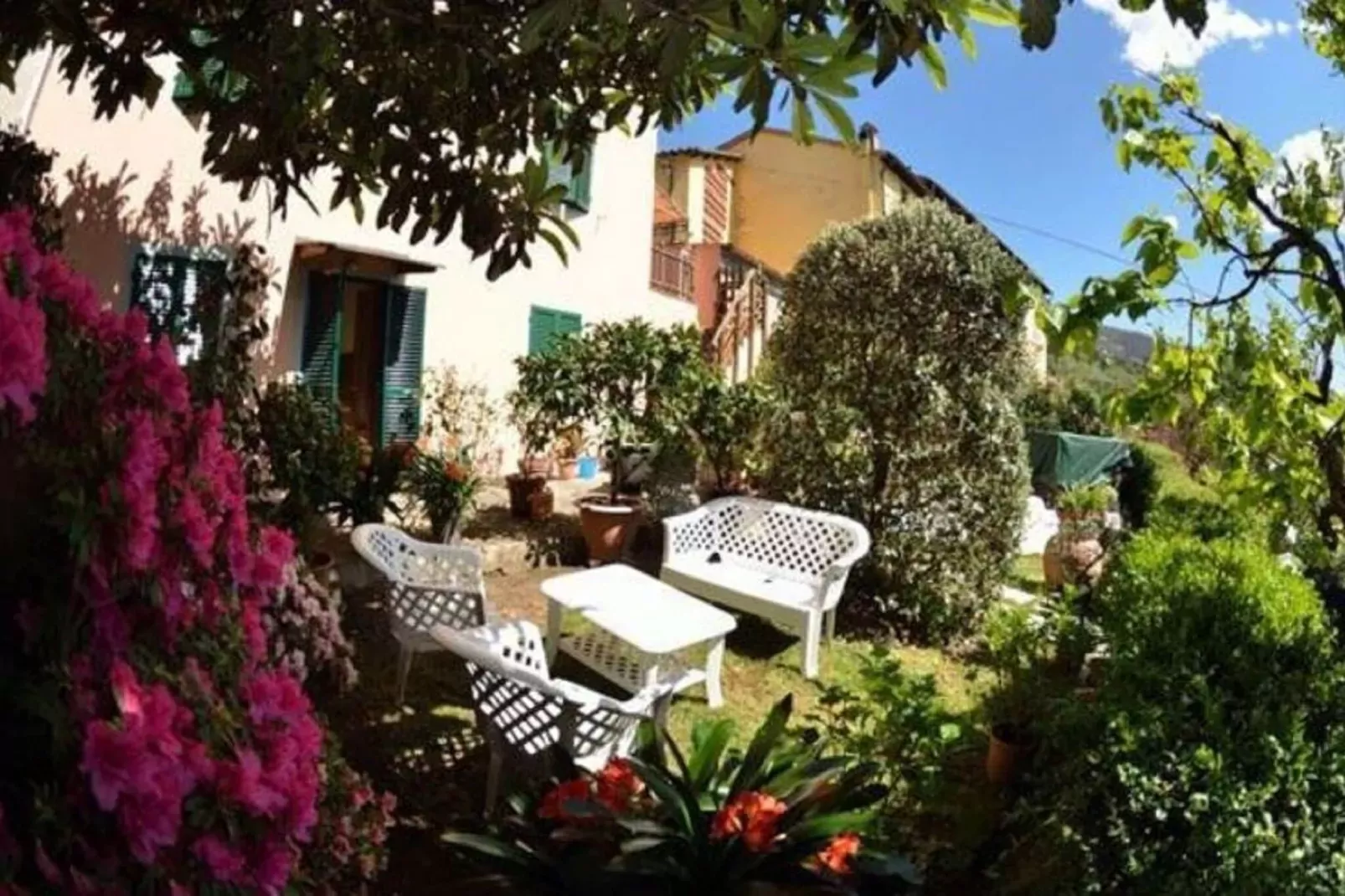 Alla Collina del Sole-Gardens summer