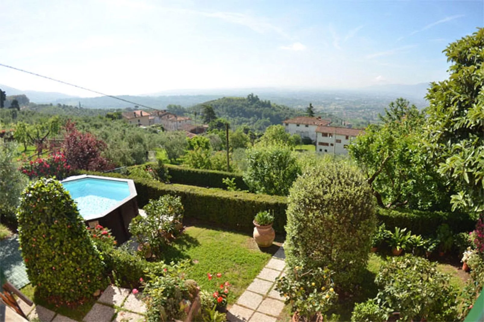 Alla Collina del Sole-View summer