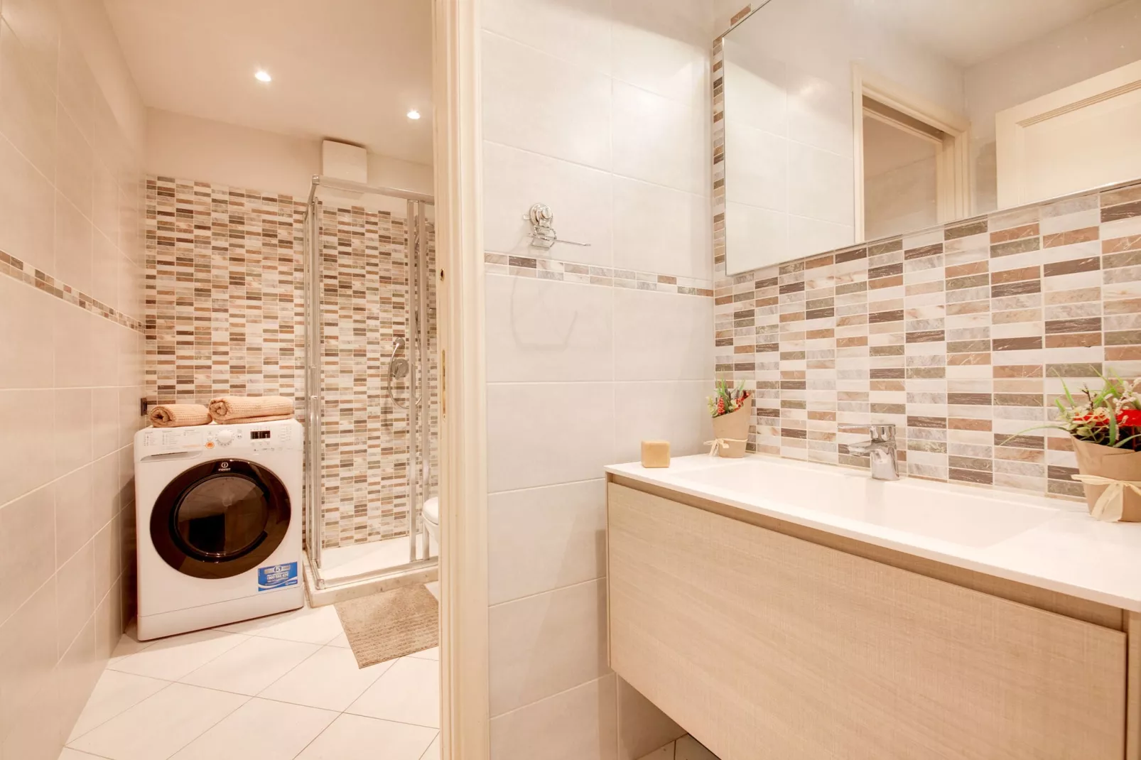 Aida-Bathroom