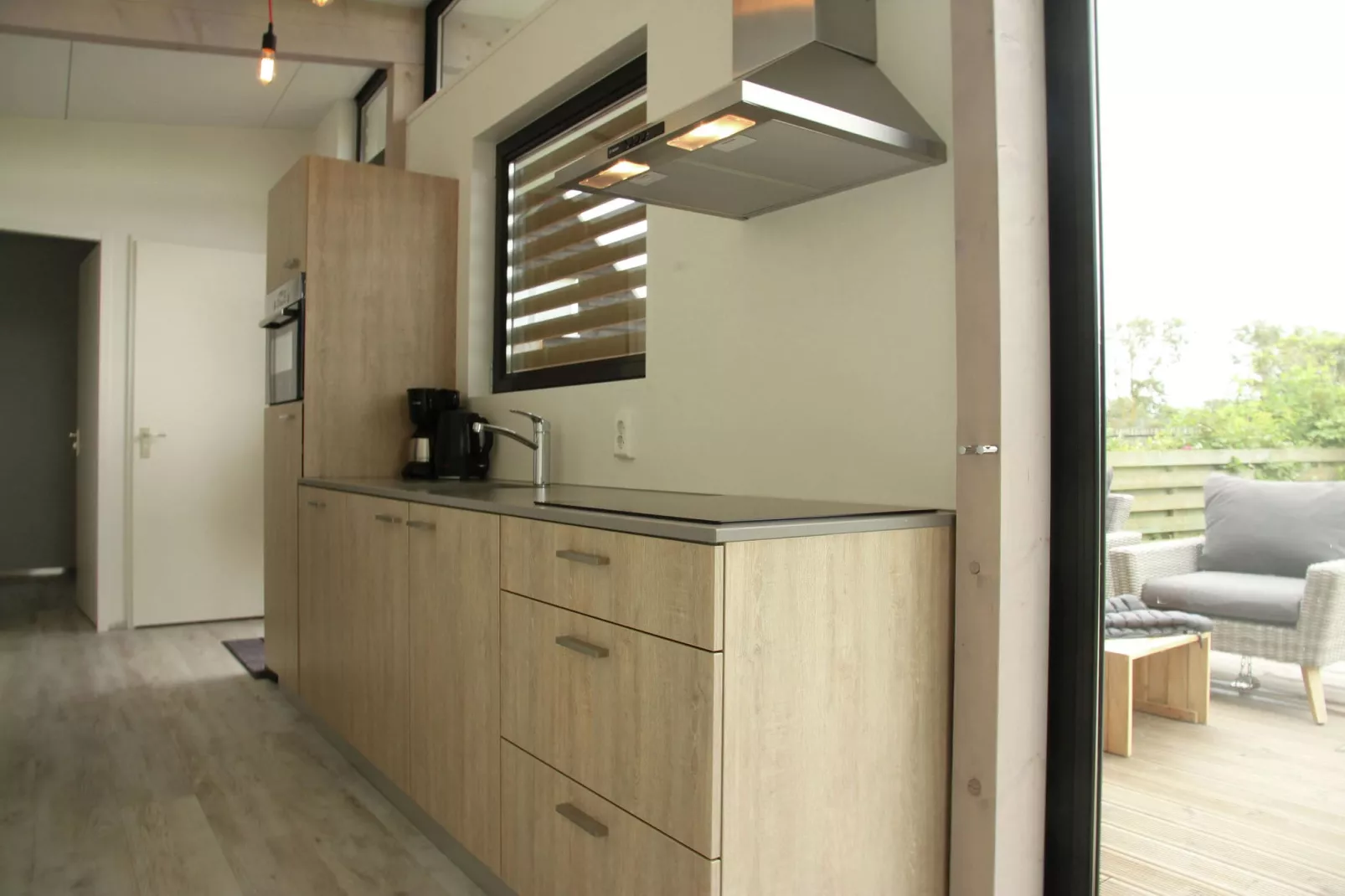 Luxe Lodge aan de Duinen-Kitchen