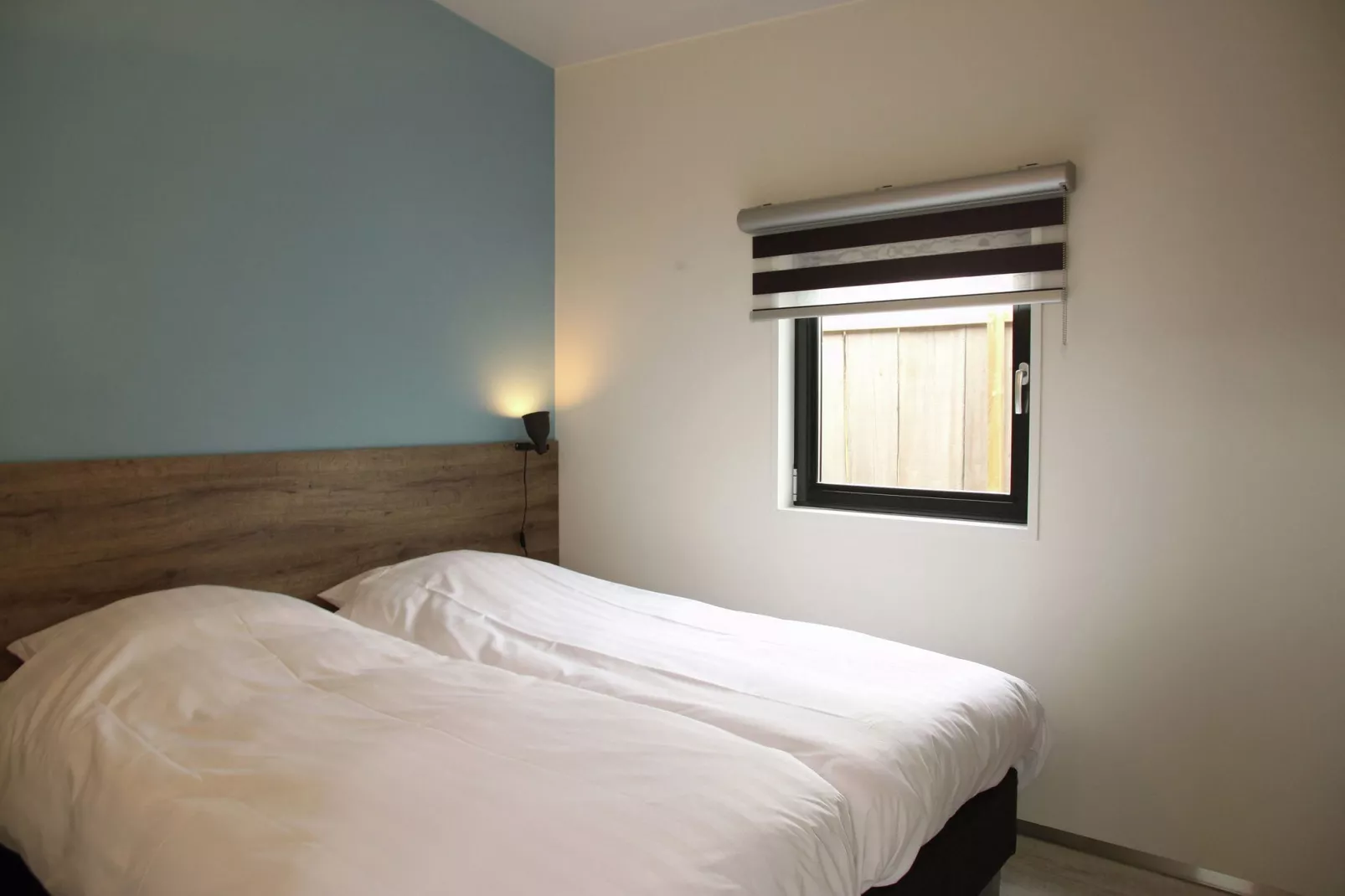 Luxe Lodge aan de Duinen-Bedroom