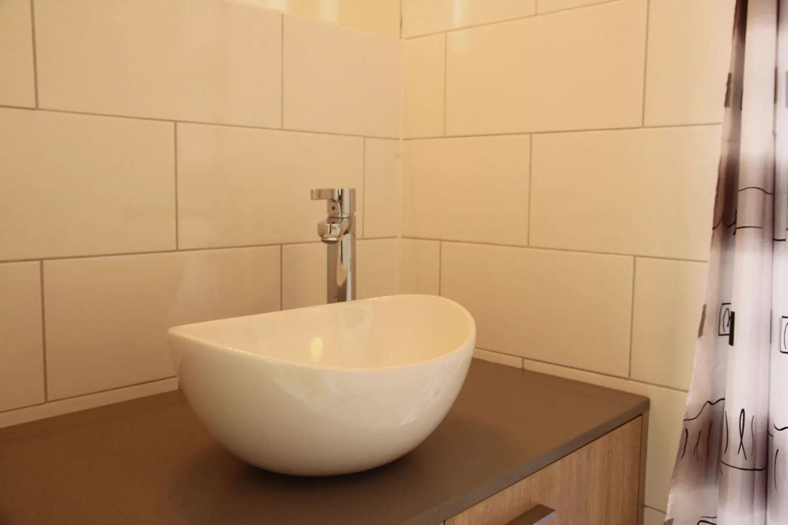 Luxe Lodge aan de Duinen-Bathroom
