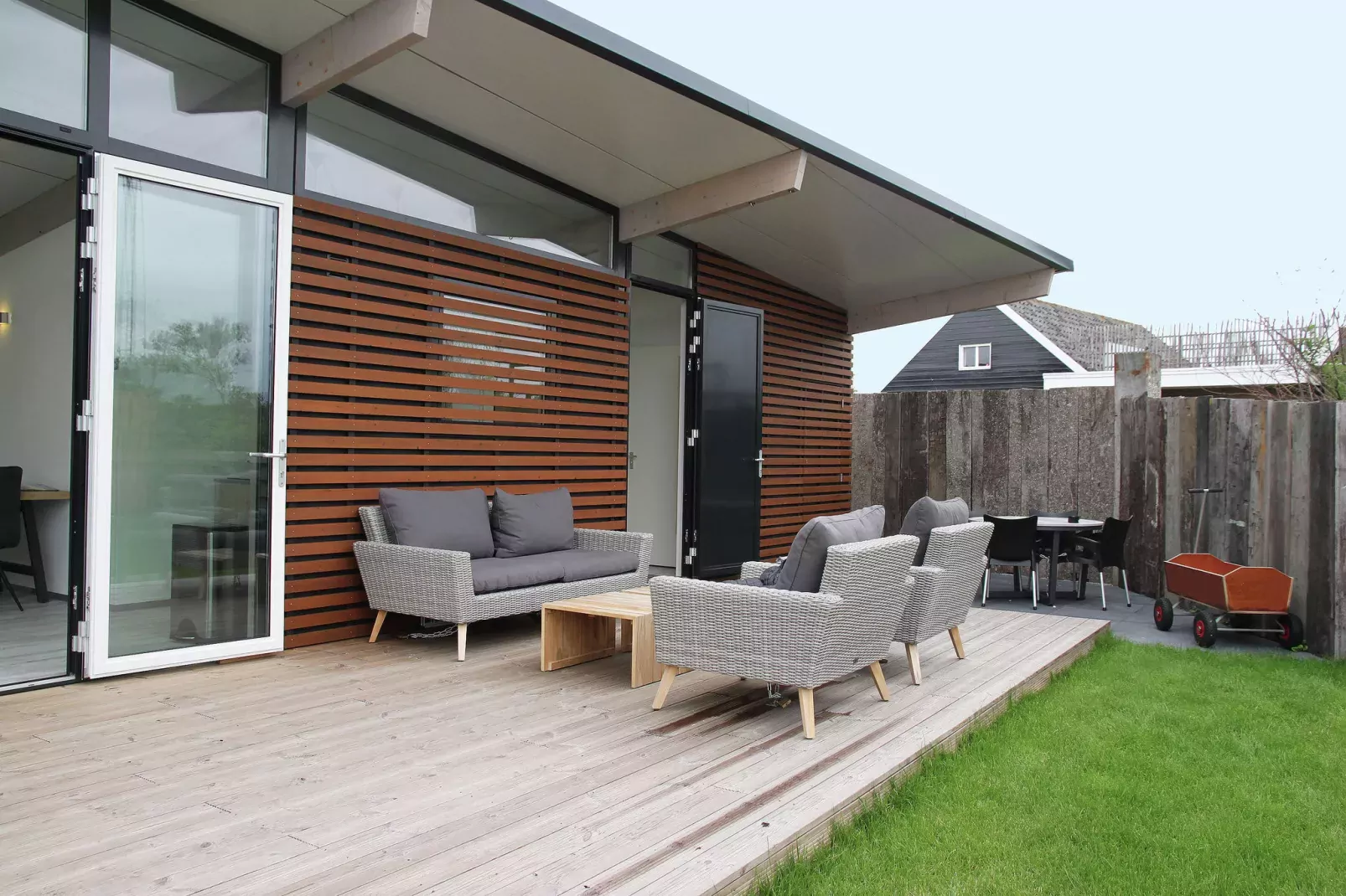 Luxe Lodge aan de Duinen-Terrace balcony