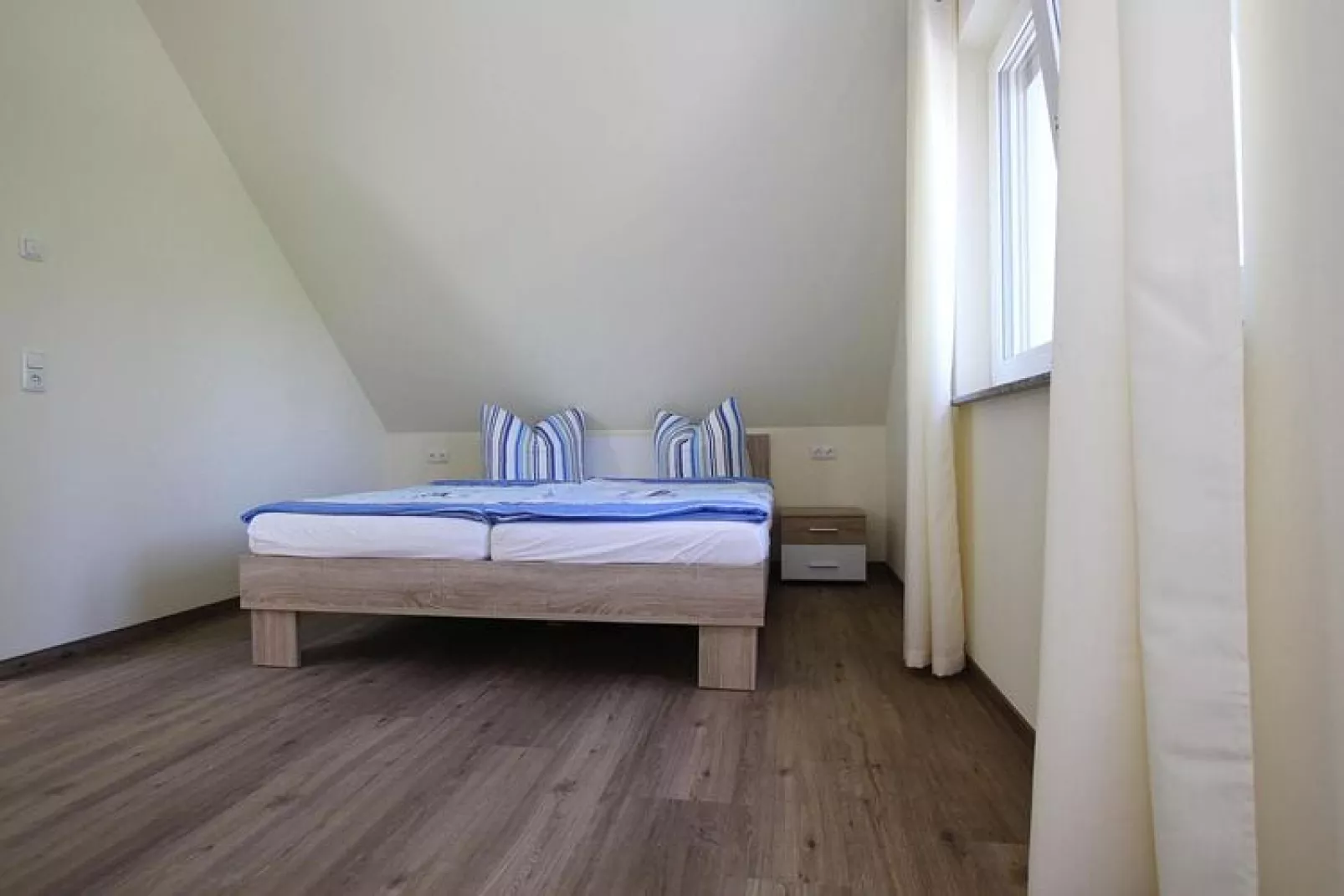 Apartment Hafenflair / Haus 3 OG-Wohnung 11 8 Personen-Bedroom